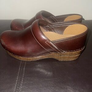 Dansko Brown Leather Clogs 37/US 7